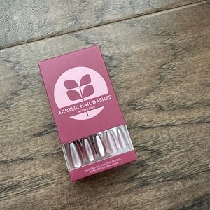 Red Aspen Acrylic Nail Dashes radiant Rochelle